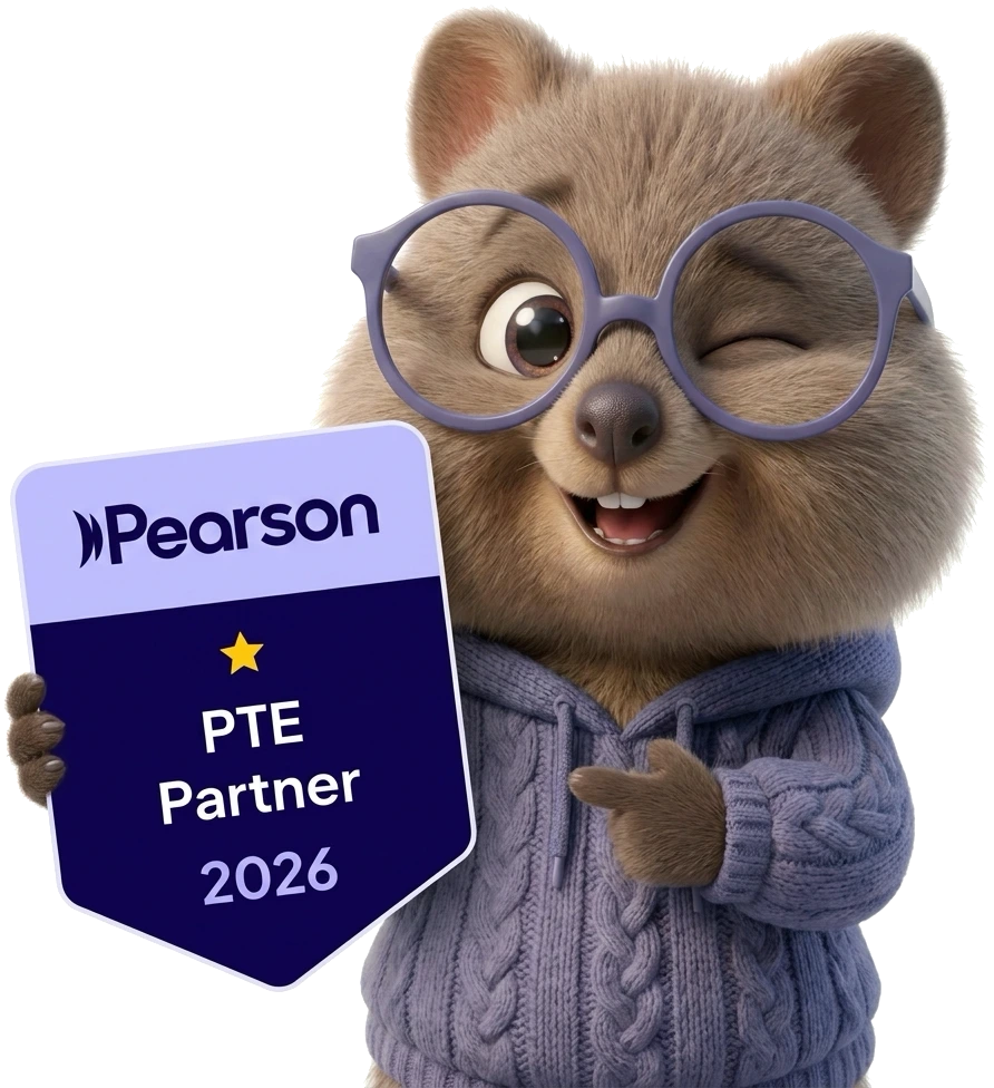 Pearson PTE Partner 2026 배지를 든 큥